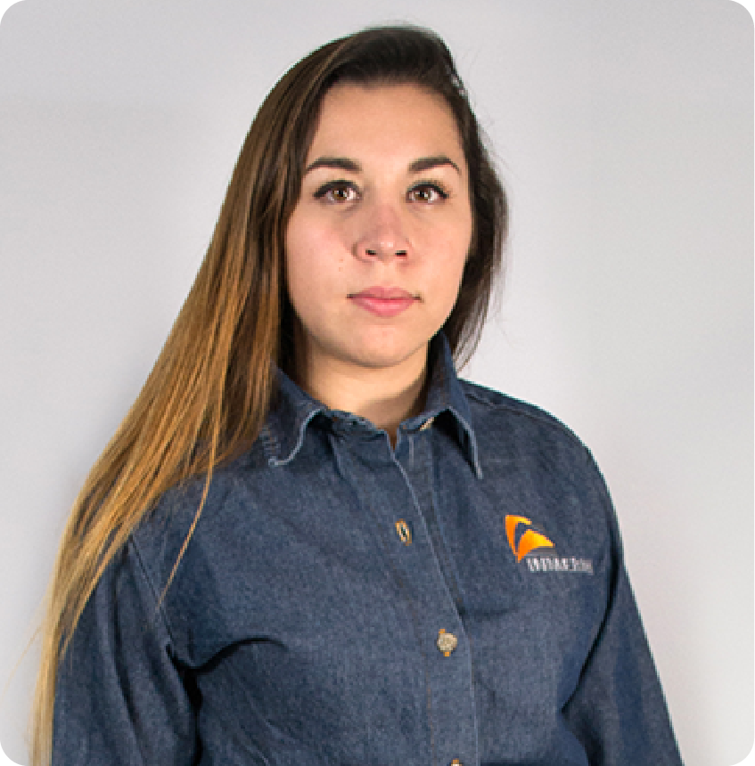 Mezclilla de Work Apparel: calidad, durabilidad y estilo para tu empresa. Más de 20 años vistiendo con comodidad y resistencia a más de 400 compañías.